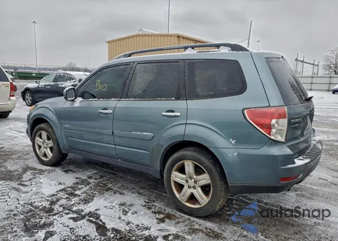2010 Subaru Forester 2.5X Premium из США, поврежденный, VIN JF2SH6CC1AH786096